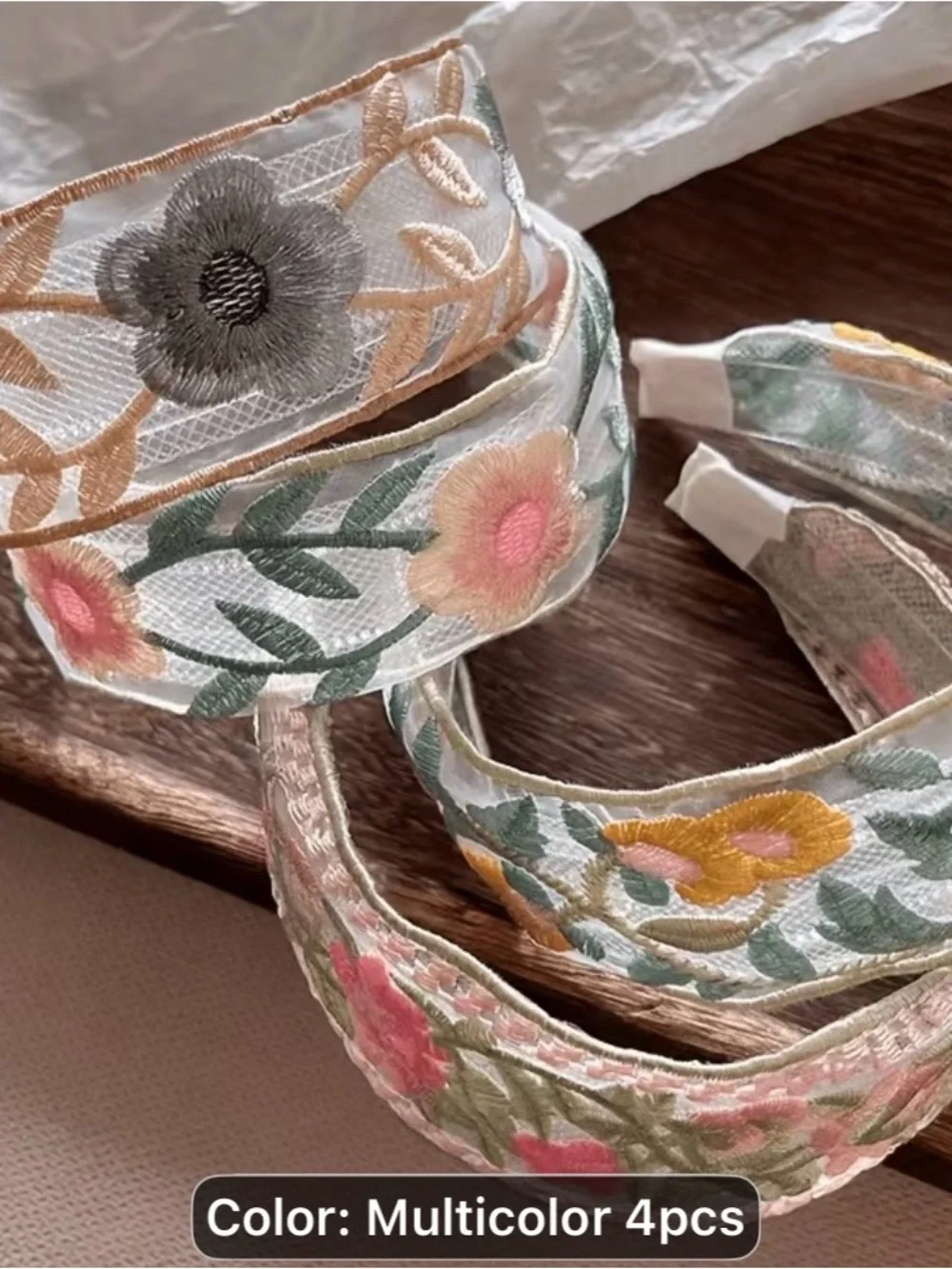Embroidered Ethnic style Floral Padded Headband - Multicolor